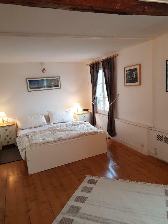 Quai Peree Holiday home *